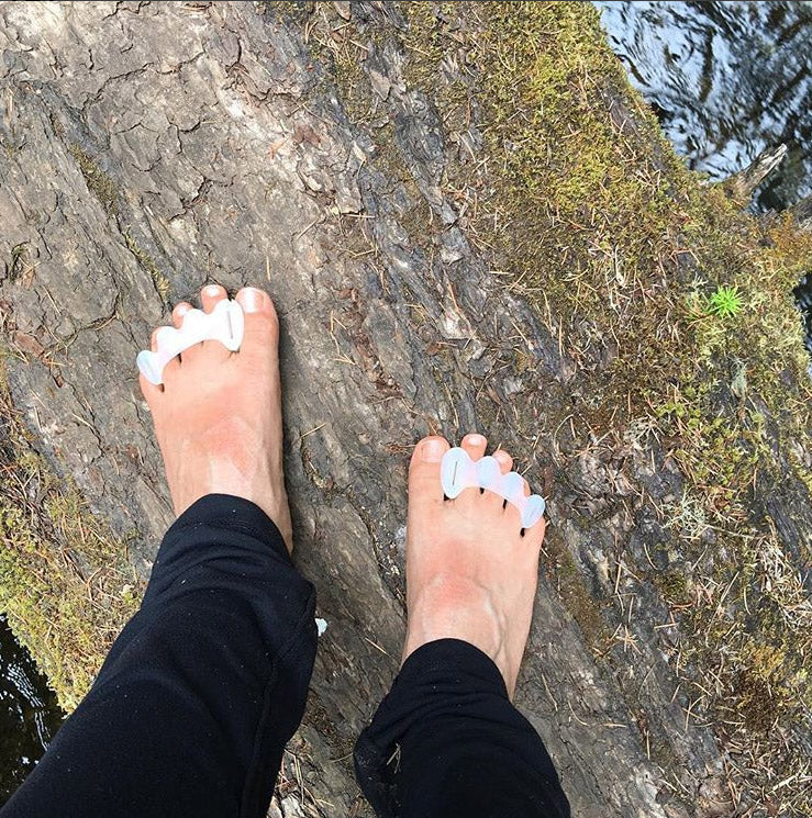 Correct Toes® - Toe Spacers - Clear - Image 13